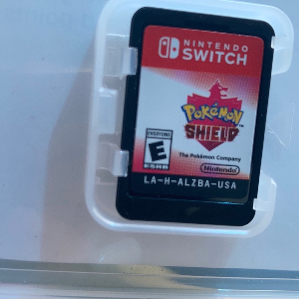 Nintendo Switch Pokémon Shield Game